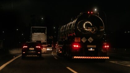 Autonominiai sunkvežimiai be romantikos: kaip savivaldžiai vilkikai gali pakeisti logistiką ir vairuotojų darbą