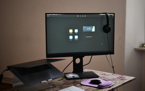 Darbas su „Linux“ naujokams: kaip be streso išbandyti sistemą, ją įsidiegti ir pritaikyti kasdienai