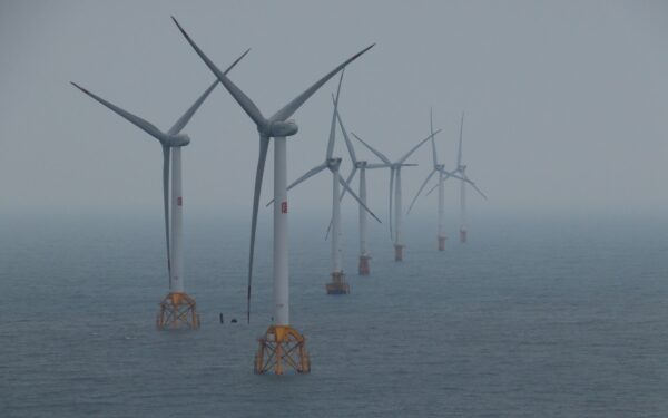 Havėjo energetikos proveržis: kaip plūduriuojantys vandenyno ūkai gali tapti nauja švarios energijos kryptimi