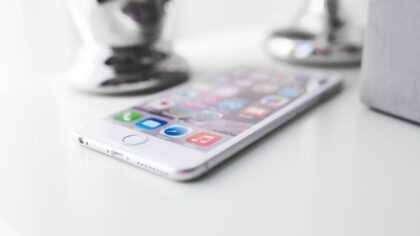 IOS automatizavimas be programavimo: kaip „Shortcuts“ pagalba supaprastinti kasdienį darbą telefone