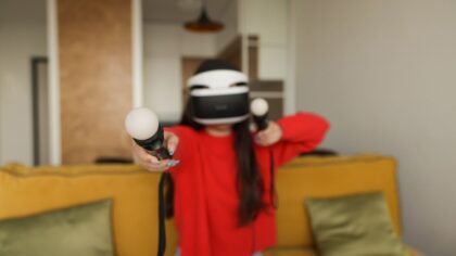 Išmanūs VR akiniai ne tik žaidimams: ką jie gali šiandien ir į ką atkreipti dėmesį renkantis