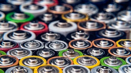 Kaip realiai įvertinti elektrinio automobilio ridą: nuo baterijos talpos iki oro sąlygų poveikio
