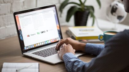 Kaip susitvarkyti „Gmail“ ir kitas pašto dėžutes: praktiniai filtrų, žymų ir šablonų patarimai užimtiems žmonėms