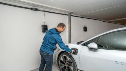 Kiek realiai kainuoja elektrinio automobilio išlaikymas: nuo energijos ir remonto iki vertės kritimo
