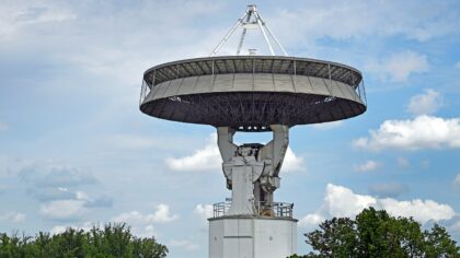Lankstūs kosminiai teleskopai: kaip išskleidžiamos antenos mažina palydovų kainą ir atveria naujas misijas