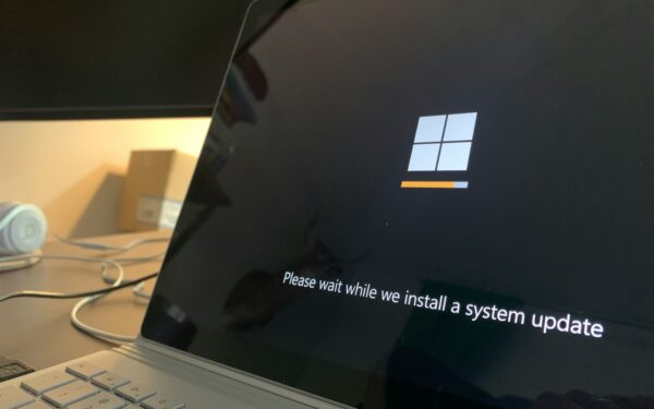 Netikri programų atnaujinimai ir „update“ langai: kaip neįsileisti kenkėjų į kompiuterį
