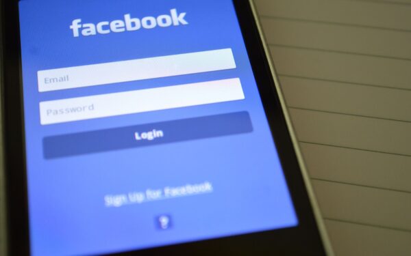 Nulaužta socialinio tinklo paskyra: ką daryti iškart ir kaip realiai sustiprinti apsaugą ateičiai