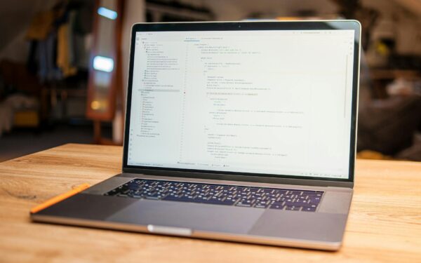 PDF redagavimas be brangių paketų: kada pakanka naršyklės, o kada verta rinktis atskirą programą