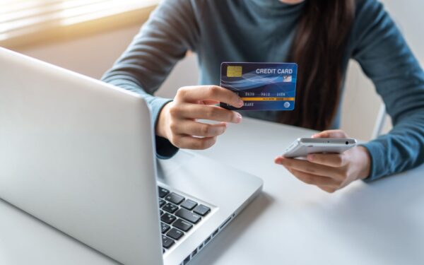 Saugus prisijungimas prie internetinės bankininkystės: kaip nepakliūti į sukčių pinkles ir apsaugoti pinigus