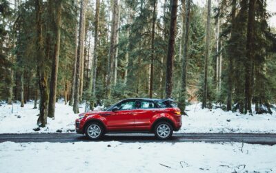 Žieminė guma ir slidi danga: kaip tinkamas padangų pasirinkimas keičia elektrinio automobilio valdymą ir ridą