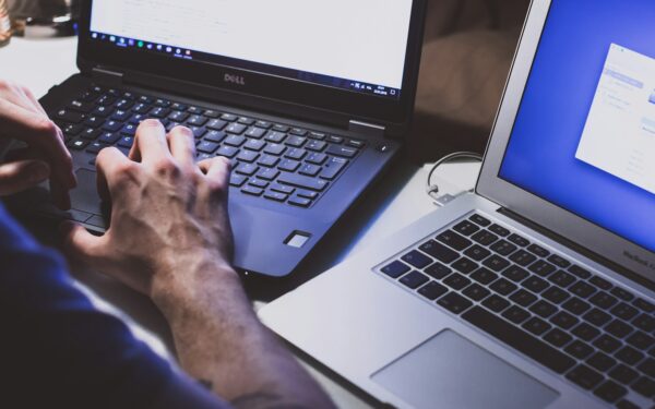 Asmens kodo ir tapatybės vagystės internete: kodėl pakanka kelių duomenų ir kaip nuo to apsisaugoti