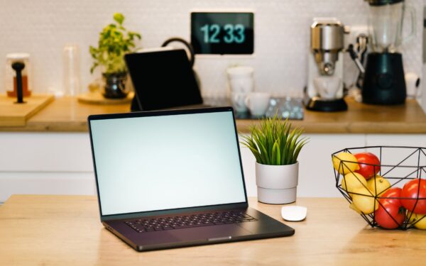 Atvirojo kodo automatizavimas namuose ir biure: kaip „Home Assistant“ ir kitos sistemos padeda sutaupyti laiko