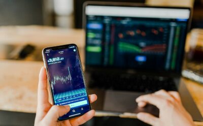 Investiciniai sukčiai internete: kaip atpažinti pavojingus pasiūlymus ir neprarasti santaupų